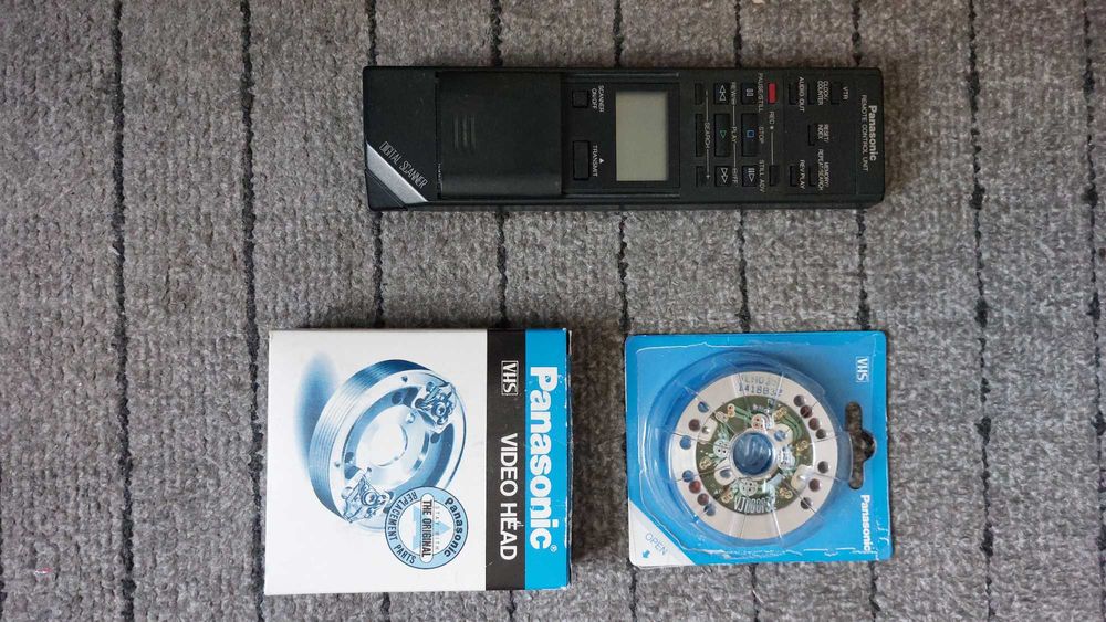 Magnetowid Panasonic NV-F65HQ z kasetami VHS Sony/BASF/AKAI/Panasonic