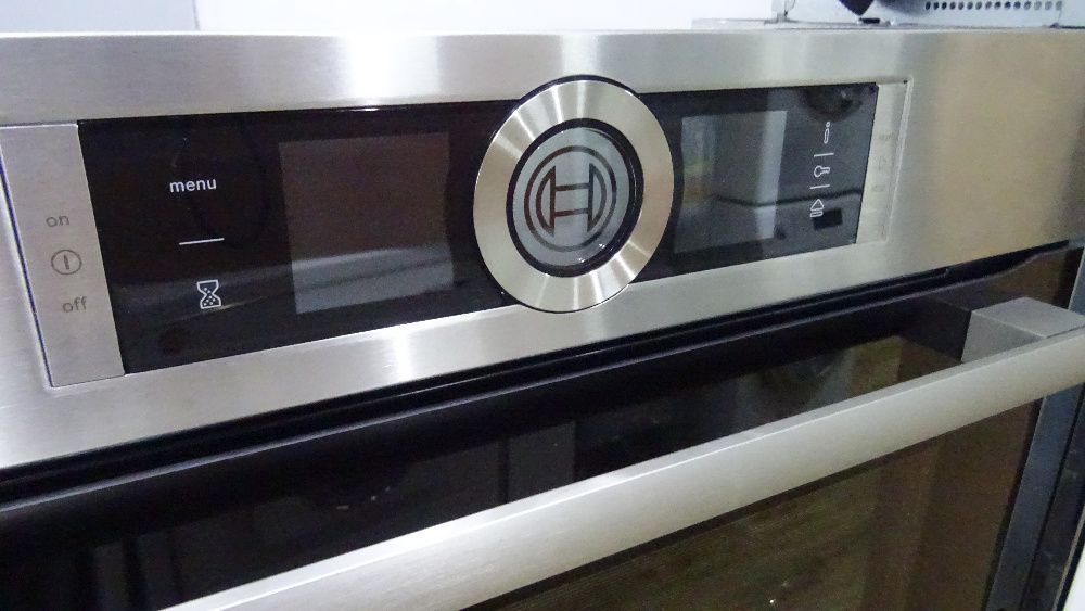 Kompaktowy piekarnik z funkcją pary Bosch CSG636BS2, poj.47 L, menu PL
