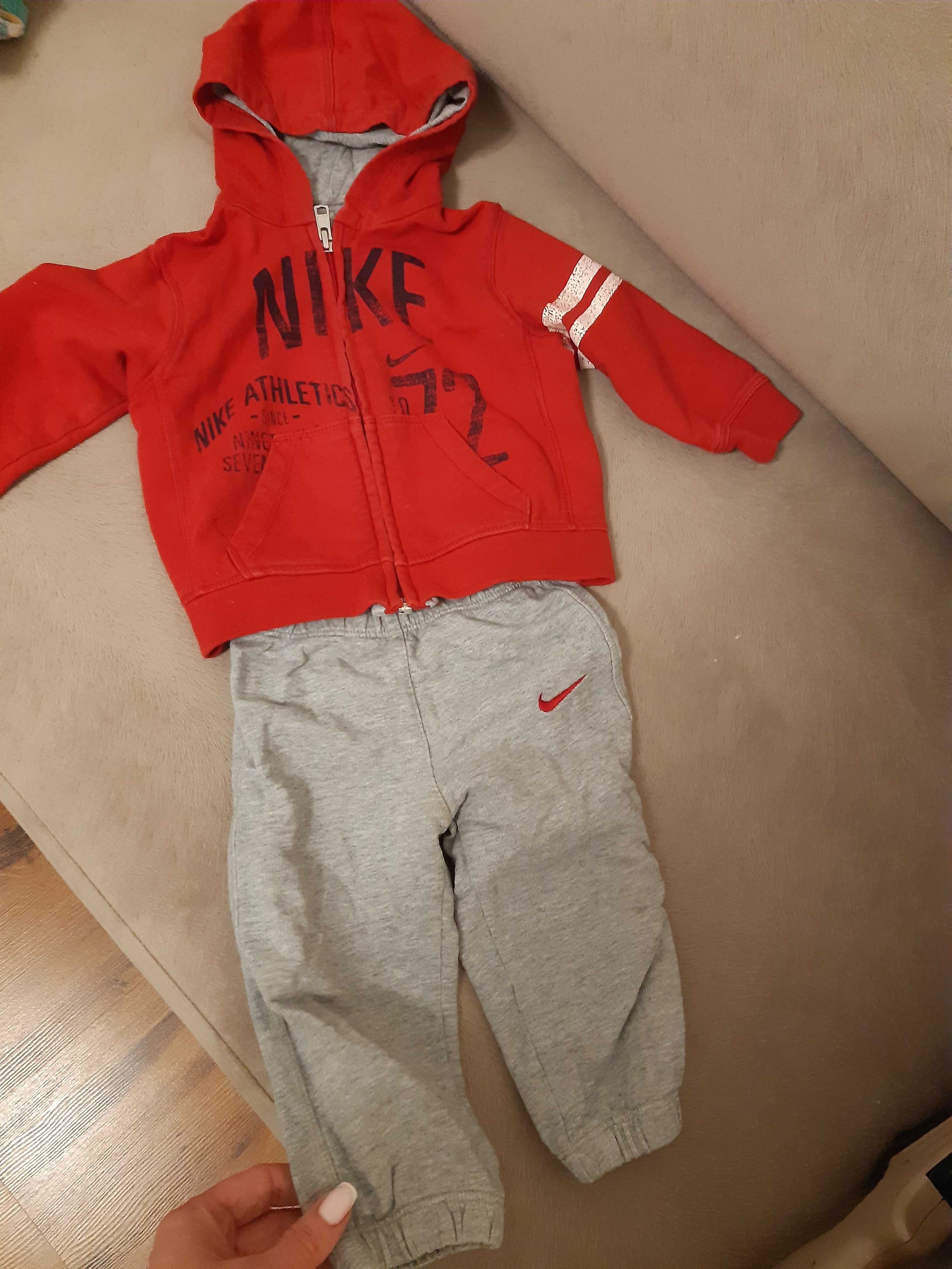 Dres nike 6-9m-cy