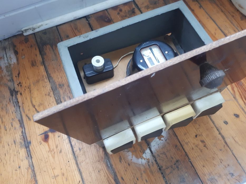 Электросчетчик в ящике