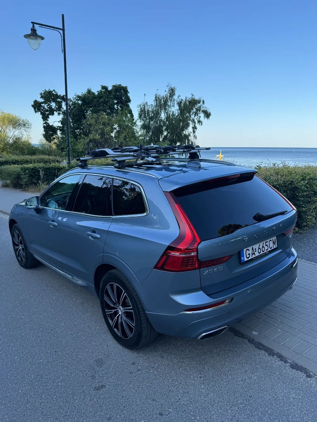 Volvo XC 60 Volvo XC 60 T5 AWD Inscription niebieski PIERWSZY właściciel Gdynia
