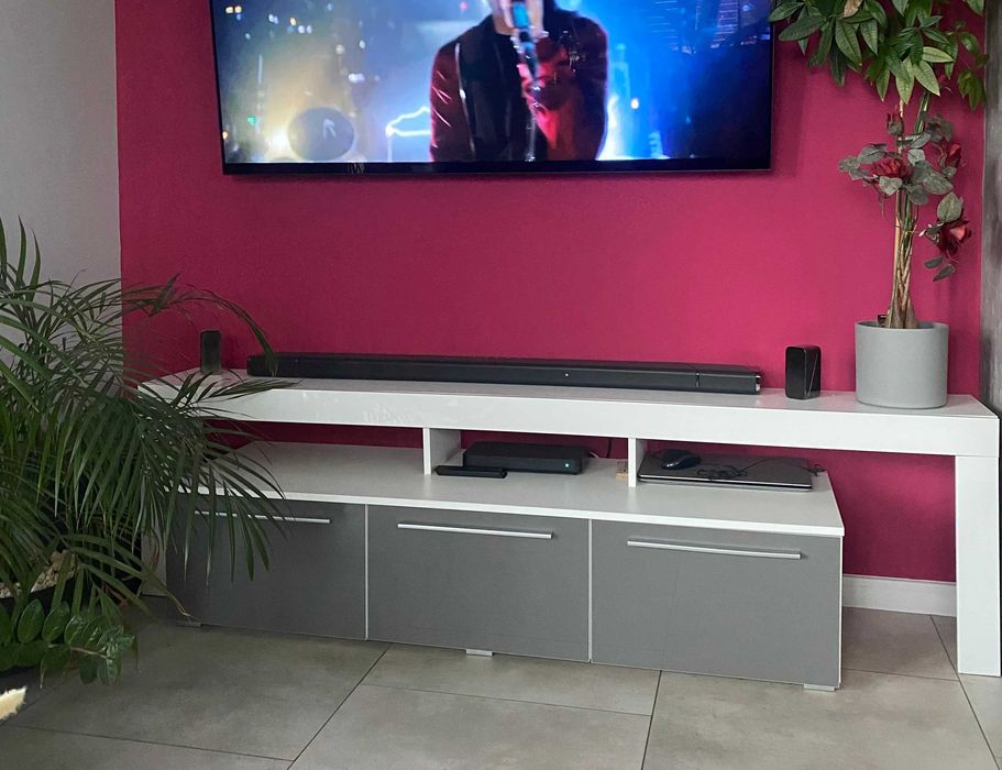 Szafka pod telewizor