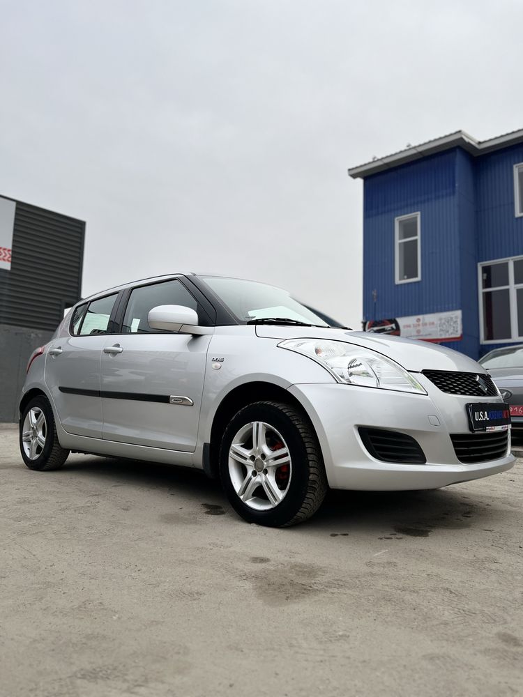 Suzuki Swift 2012, дизель, мехініка