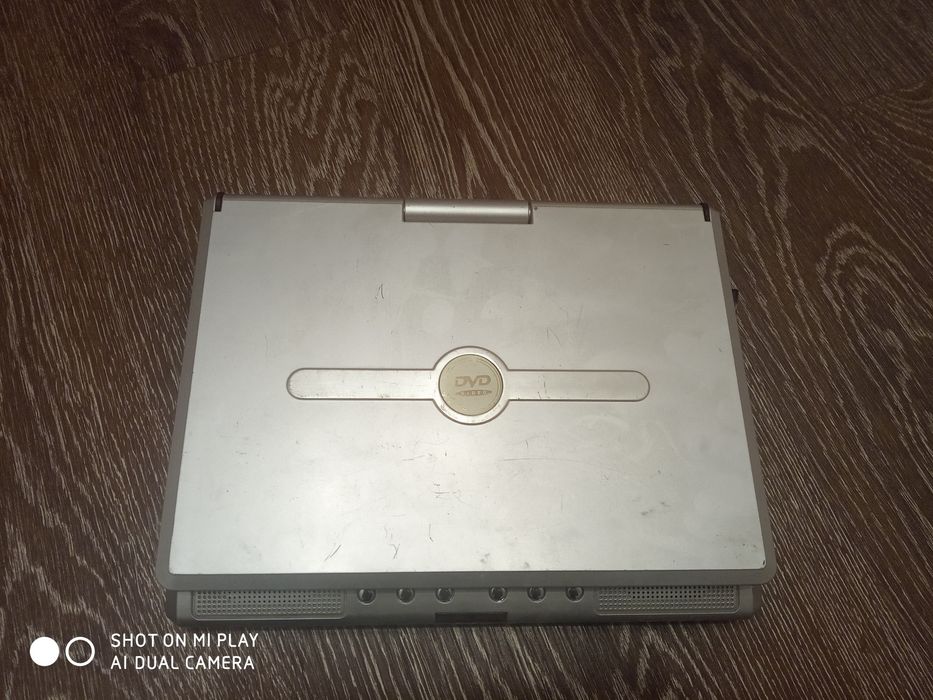 Продам ДВД плеер бу