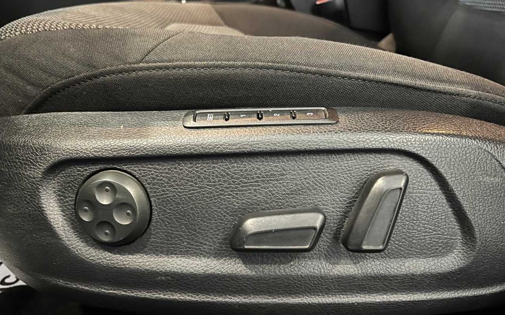 Volkswagen Passat  2013