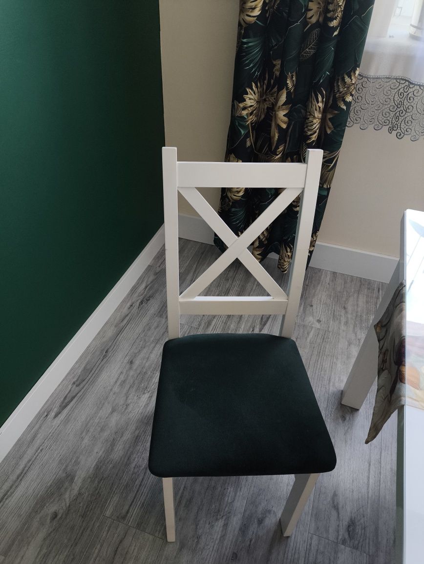 Stół 90cm x 150cm+ 40vm! W komplecie z 6 krzesłami !