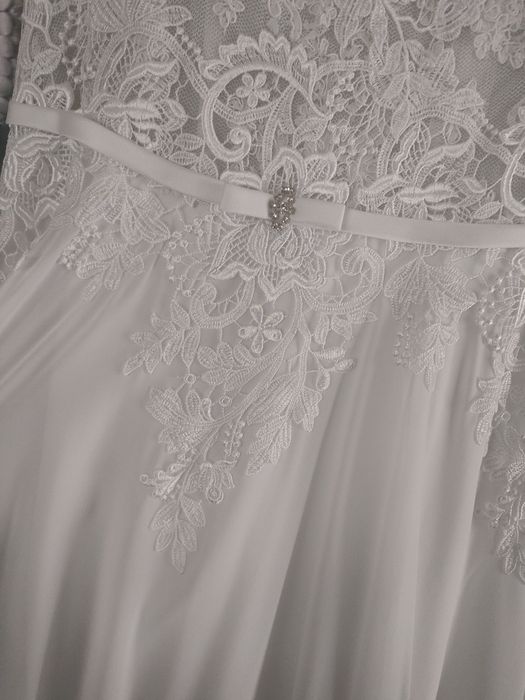 Muślinowa suknia ślubna 40