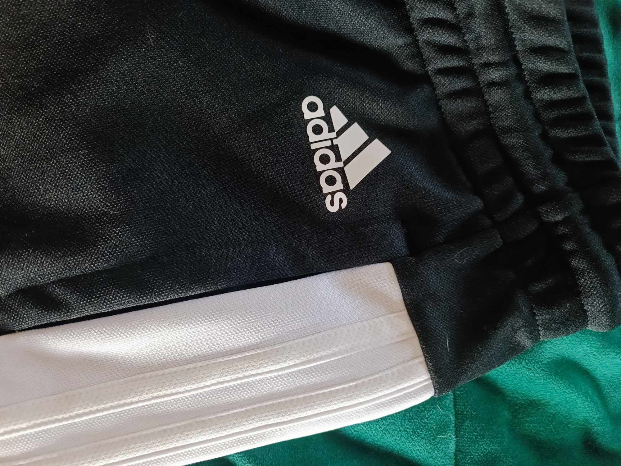 Spodnie dresowe Adidas