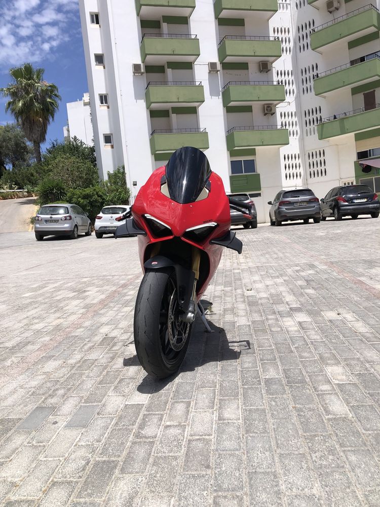 Ducati panegale v4s