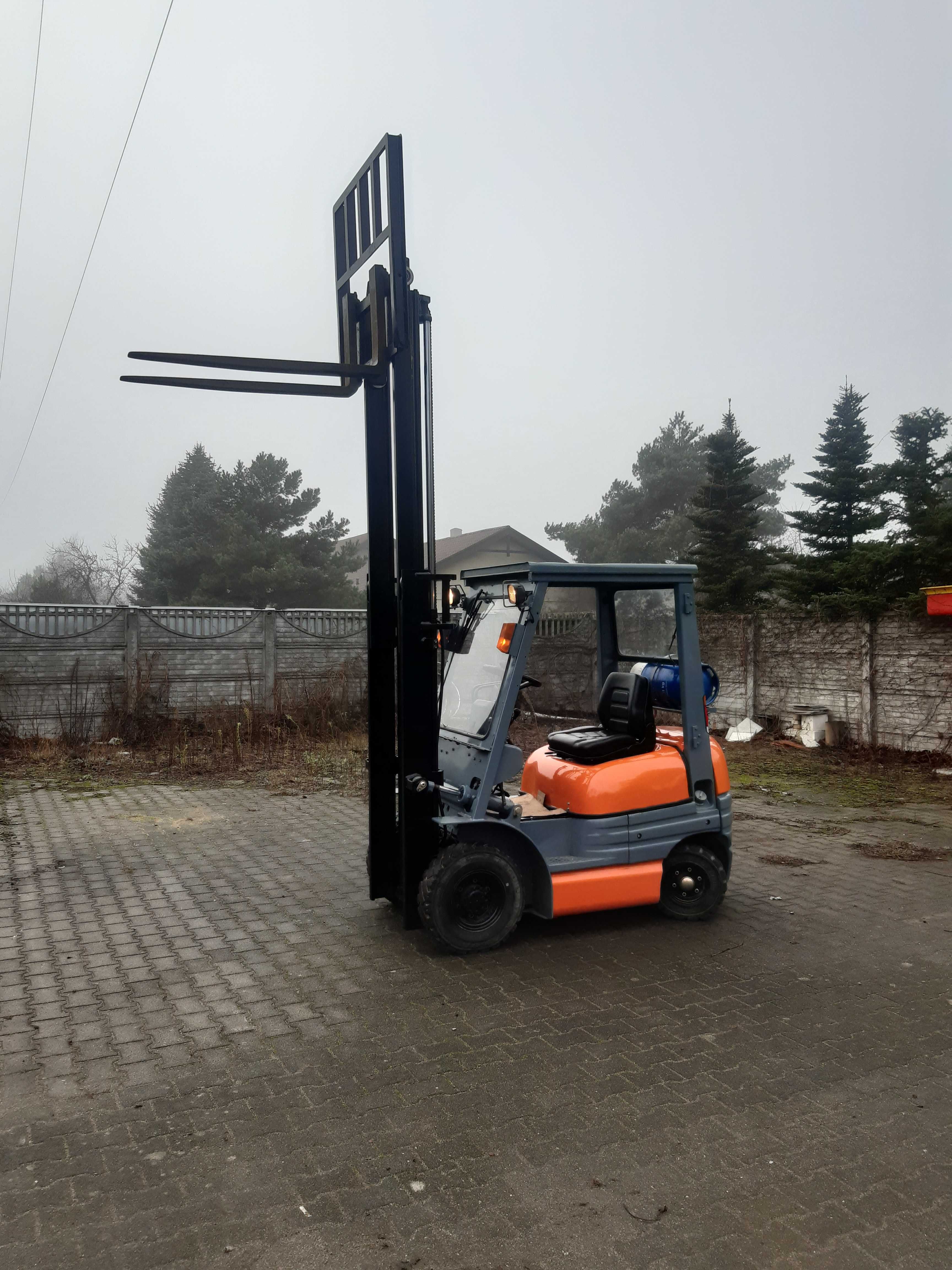 Wózek widłowy Toyota 6FG15