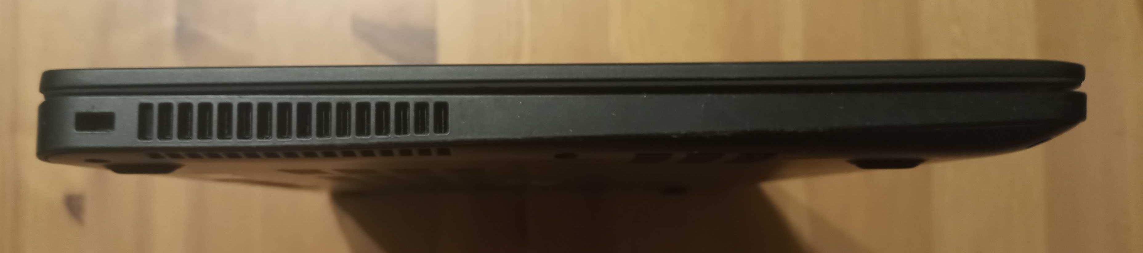 Laptop Dell Latitude E7270 12,5 " Intel Core i5 8 GB / 256 GB czarny