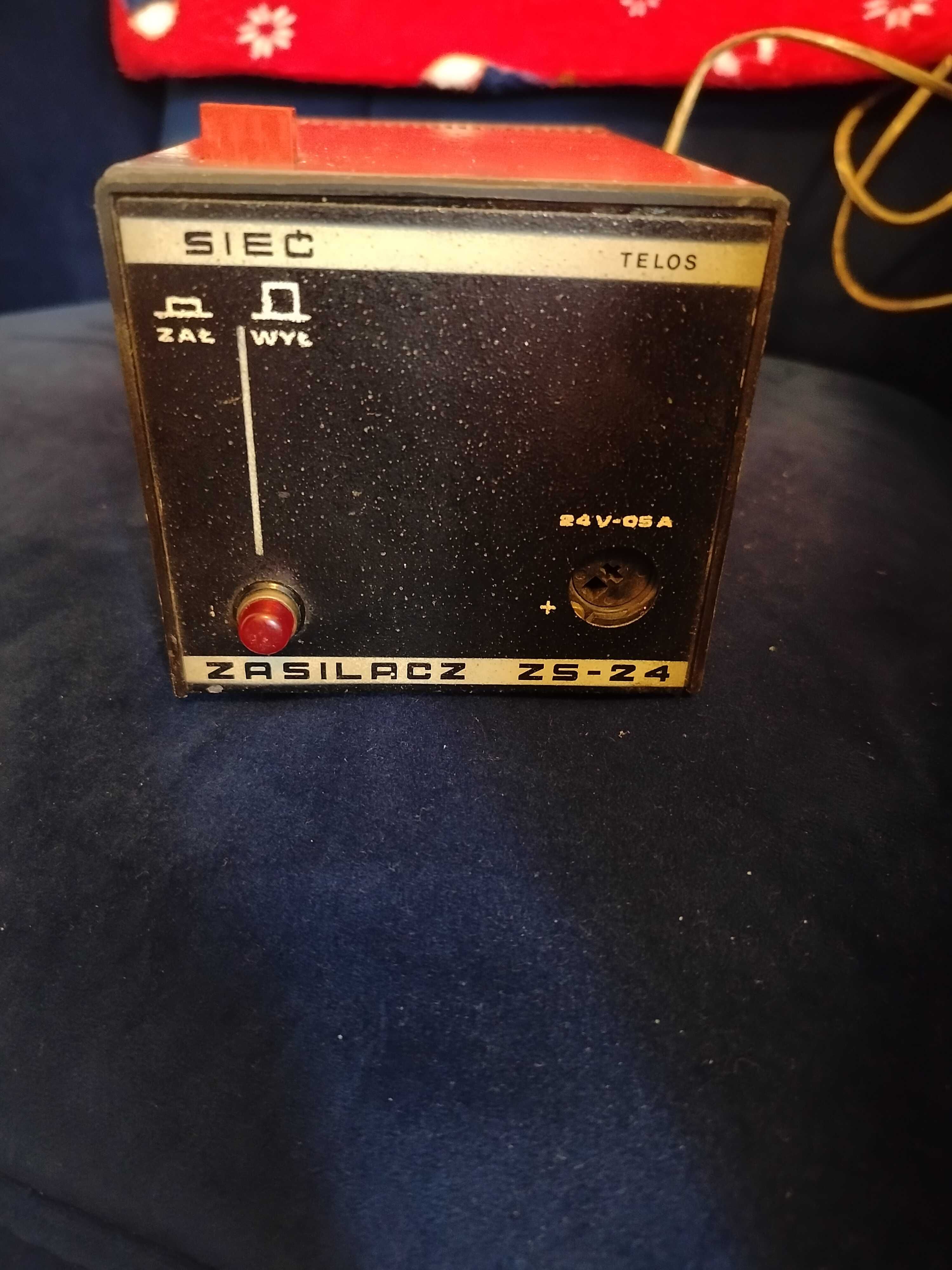 Zasilacz sieciowy Telos ZS-24 24V-05 A