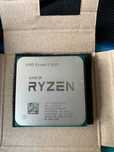 Процесор Ryzen 5 3600 і також в подарунок кулер для процесору.