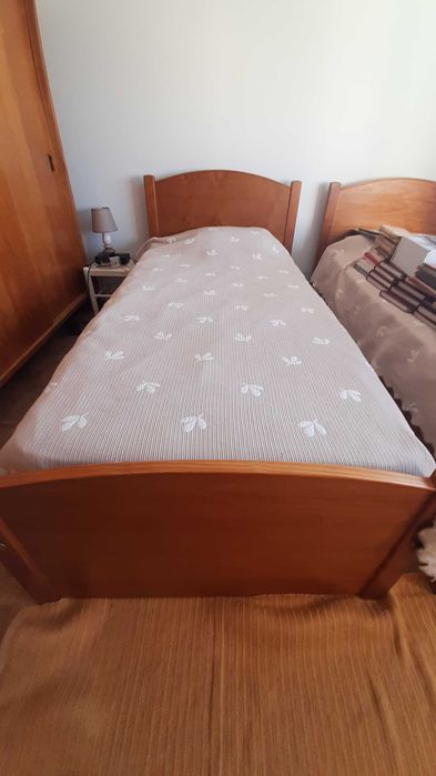 Cama individual pinho maciço