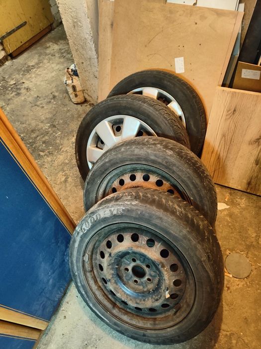 Felgi stalowe Toyota Avensis t25 R16