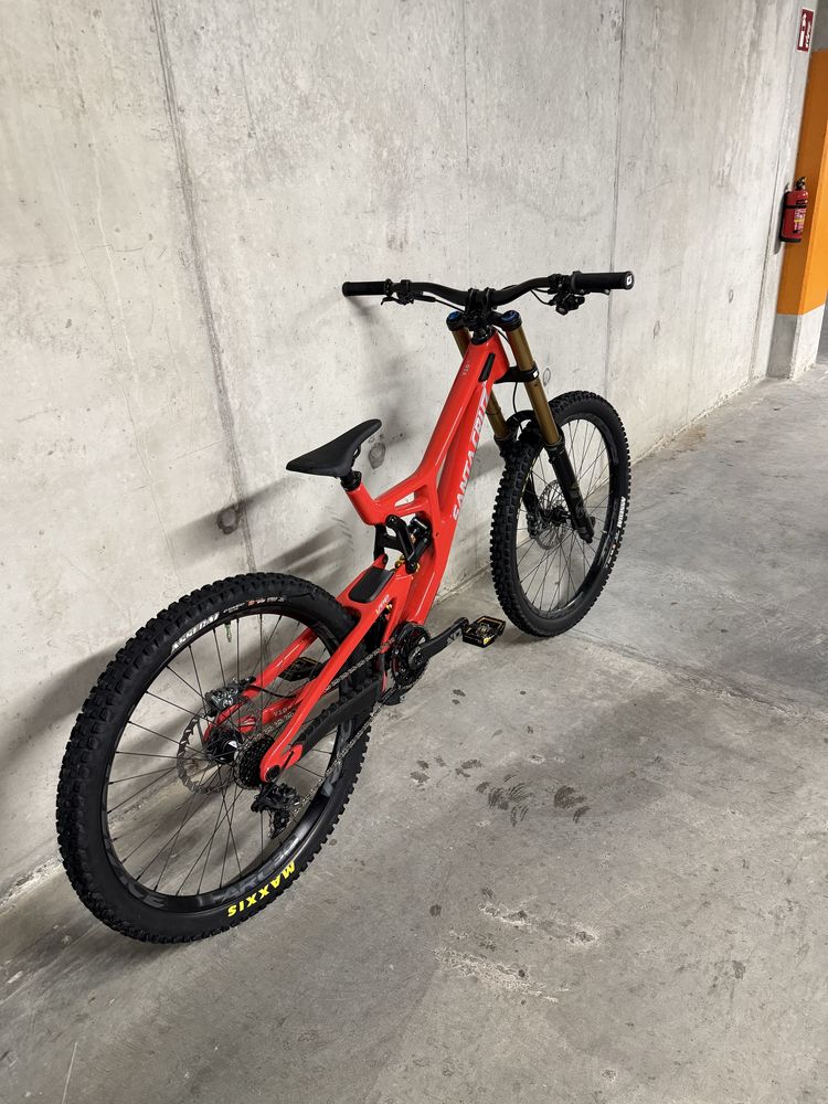 Santa Cruz V10 rozmiar M