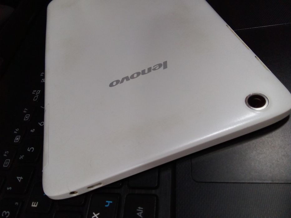 Планшет Lenovo А5500-F 8дюймов  ( Tab