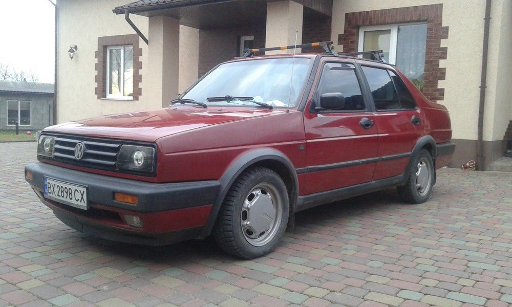 Volkswagen Jetta 1.6 бензин