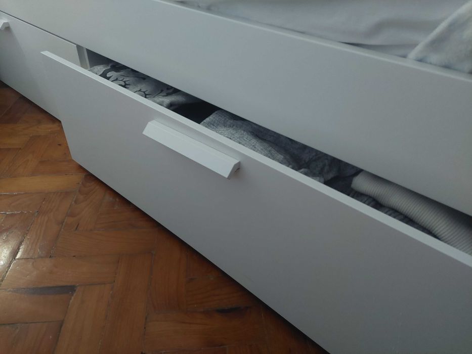 Cama BRIMNES - Estrutura cama c/arrumação, branco, 140x200 cm