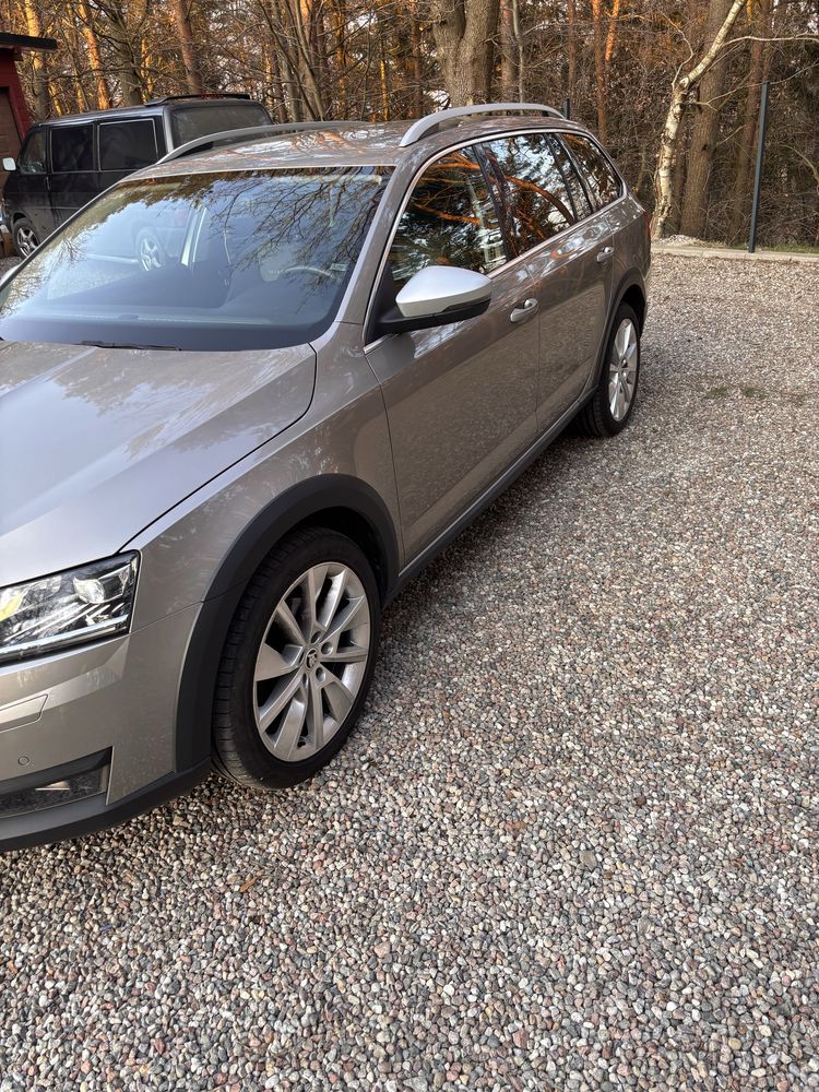 Skoda Octavia Kombi 2.0 TDI 4x4 DSG Scout