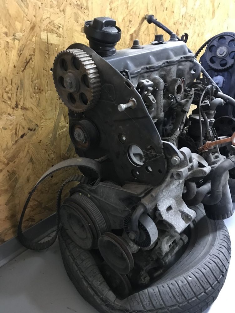 Motores para reparar/pecas VW Golf III /Seat 90cv