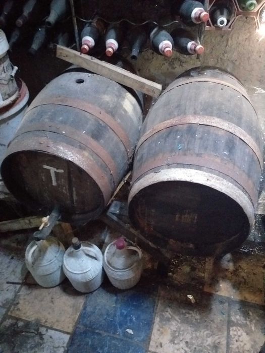 Pipas de vinho usadas