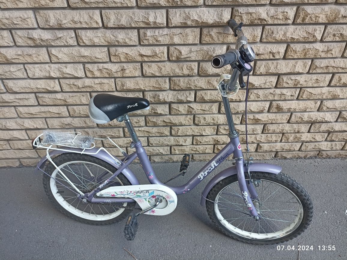 Продам подросковый велосипед для девочки.В отличном состоянии.