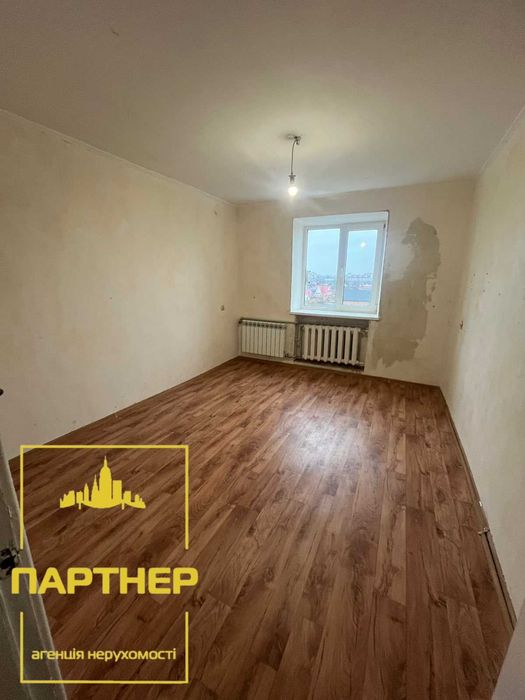 Продам трикімнатну квартиру на першому занасипі покращеного планування