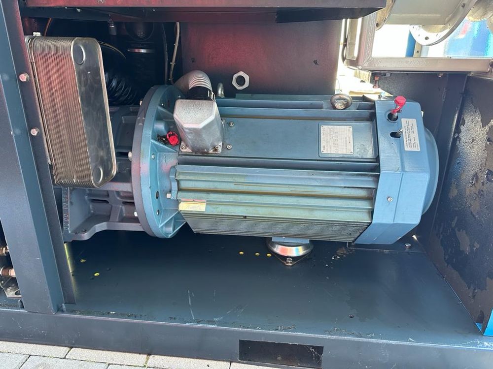 Kompresor śrubowy ATLAS COPCO VSD 55KW Falownik