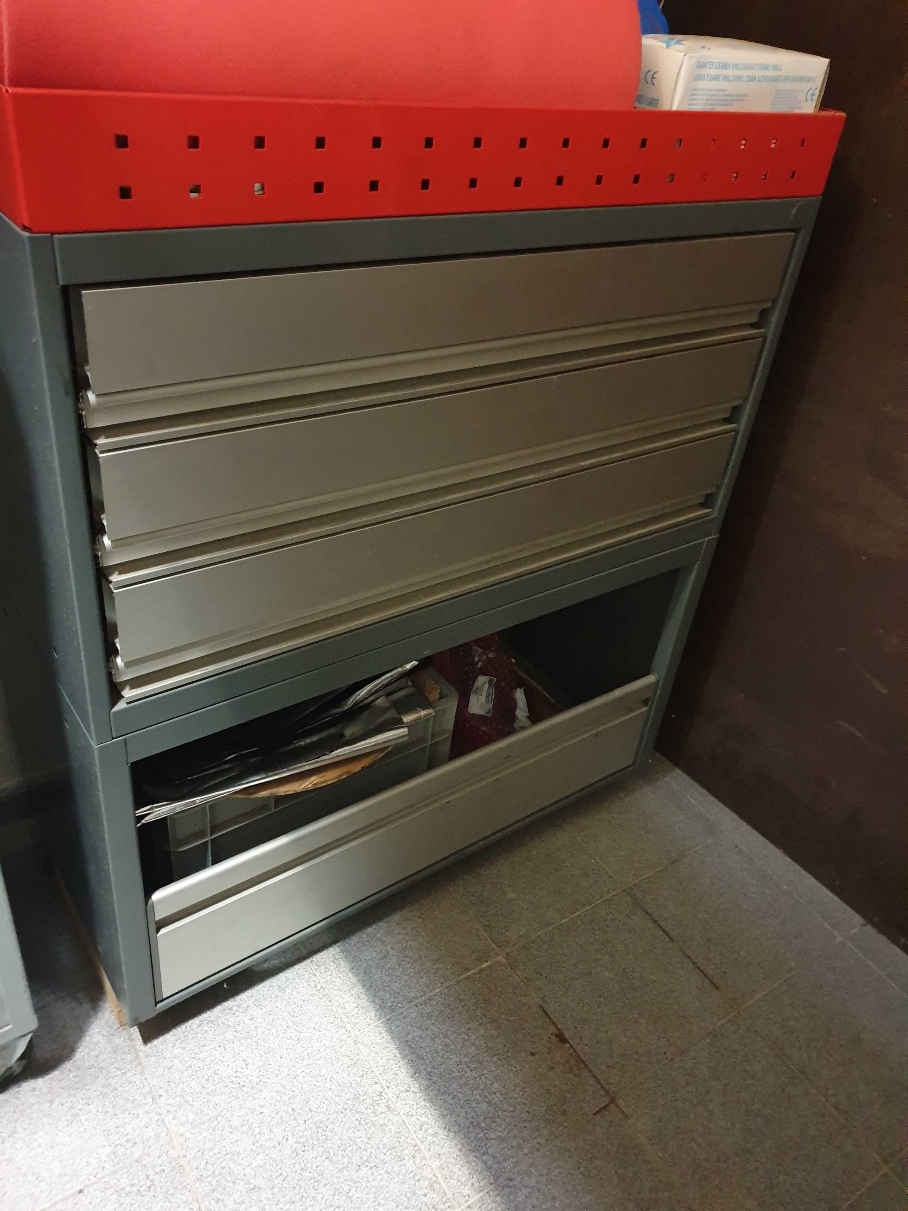 Armário para viatura oficina