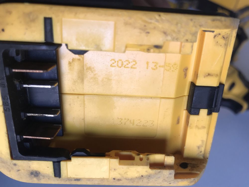 Акумуляторний реноватор DeWALT DCS355 з Англії