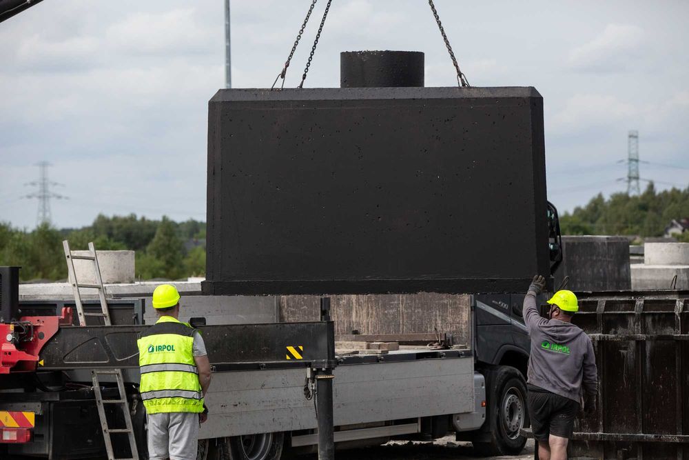 Zbiornik MONOLITYCZNY betonowy  na Szambo, Szamba betonowe i Zbiorniki