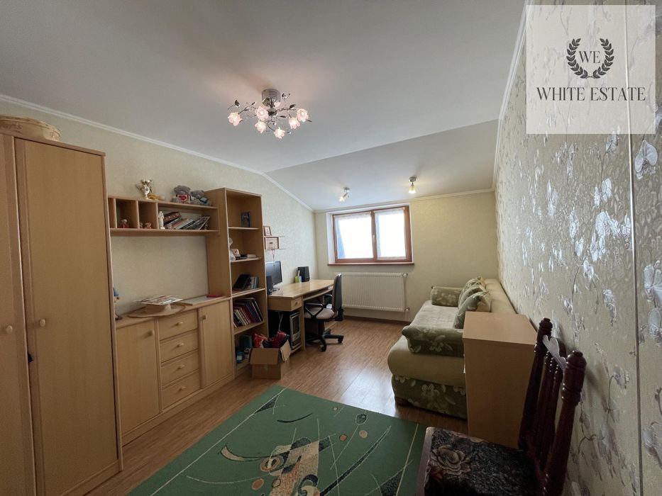 Продаж 4 кім. квартири по вул. Золотогірська