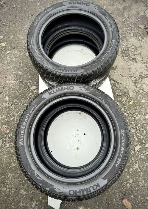 Комплект гуми r17/225/50
