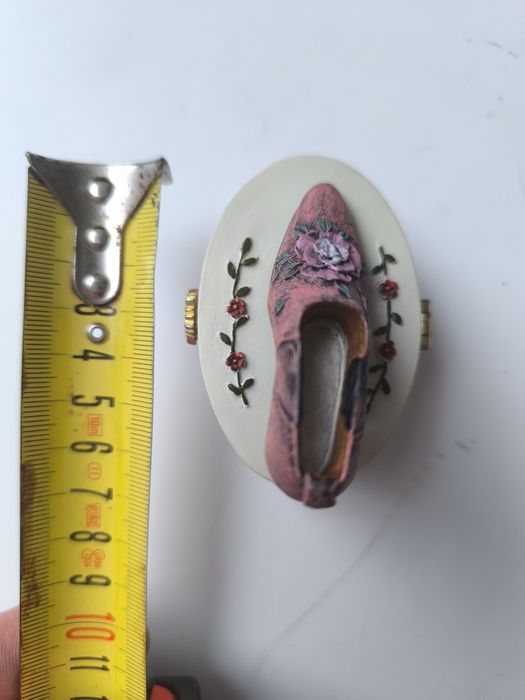 Шкатулка для ювелірних прекрас