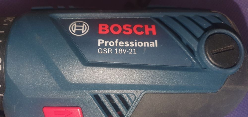Wiertarko wkrętarka Bosch GSR 18V-21 Professional w zestawie 2 baterie