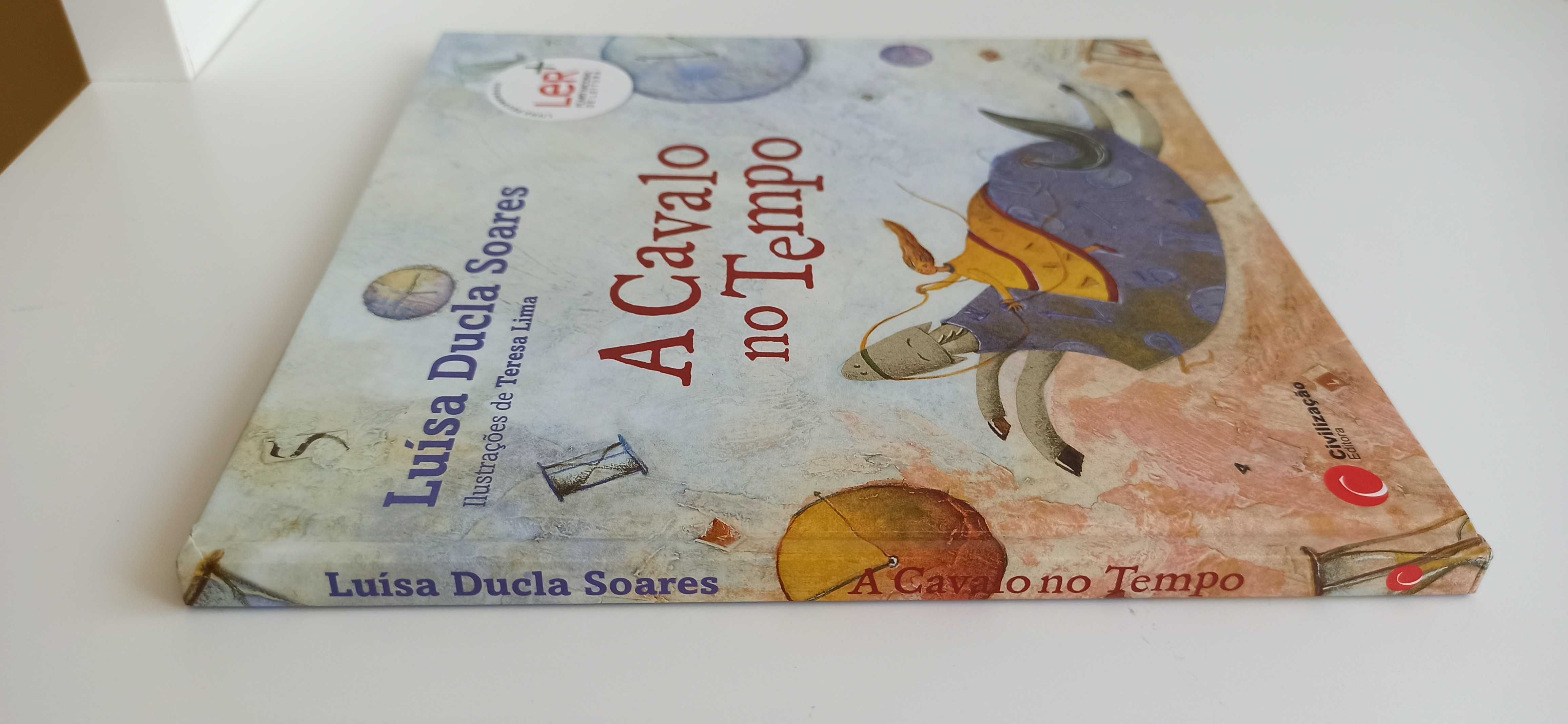 Livro A Cavalo no Tempo
de Luísa Ducla Soares