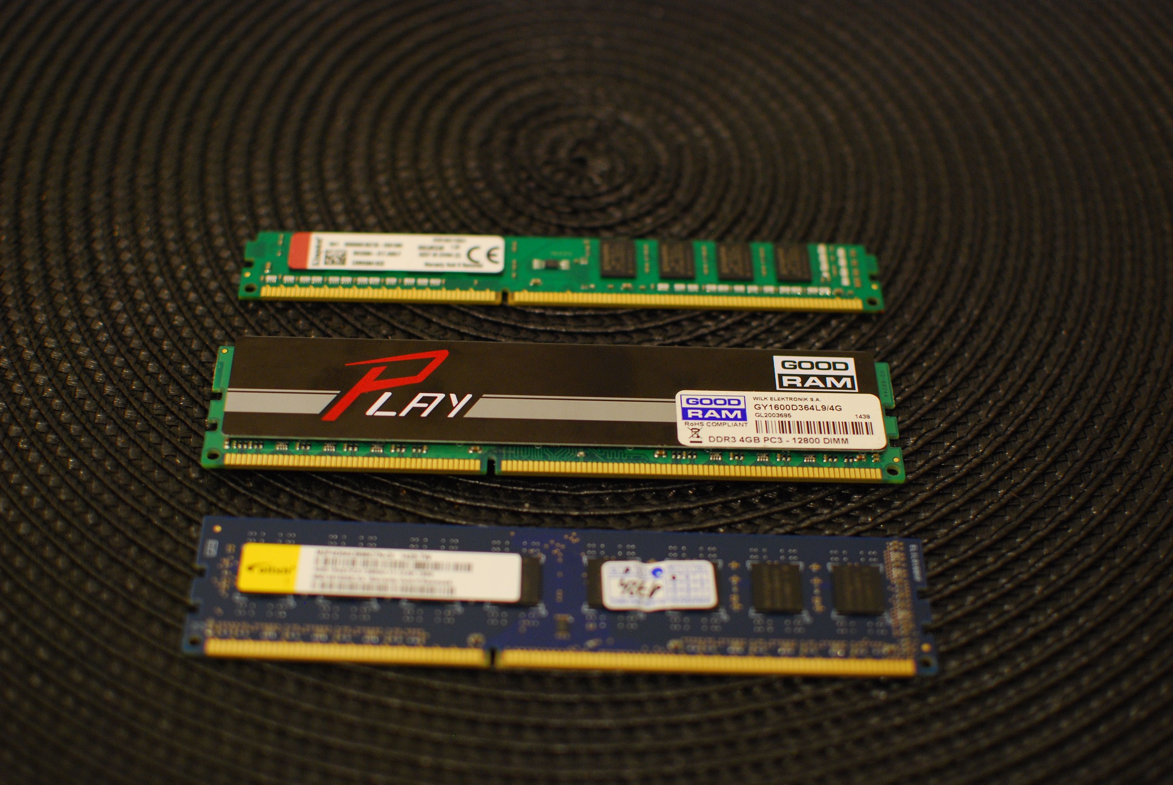 Pamięć RAM DDR3 4GB | 3 szt.
