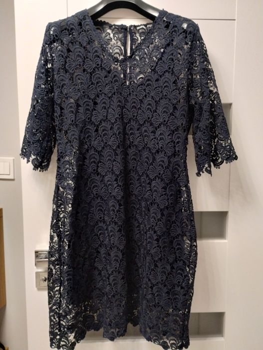Sukienka koronkowa r. 44