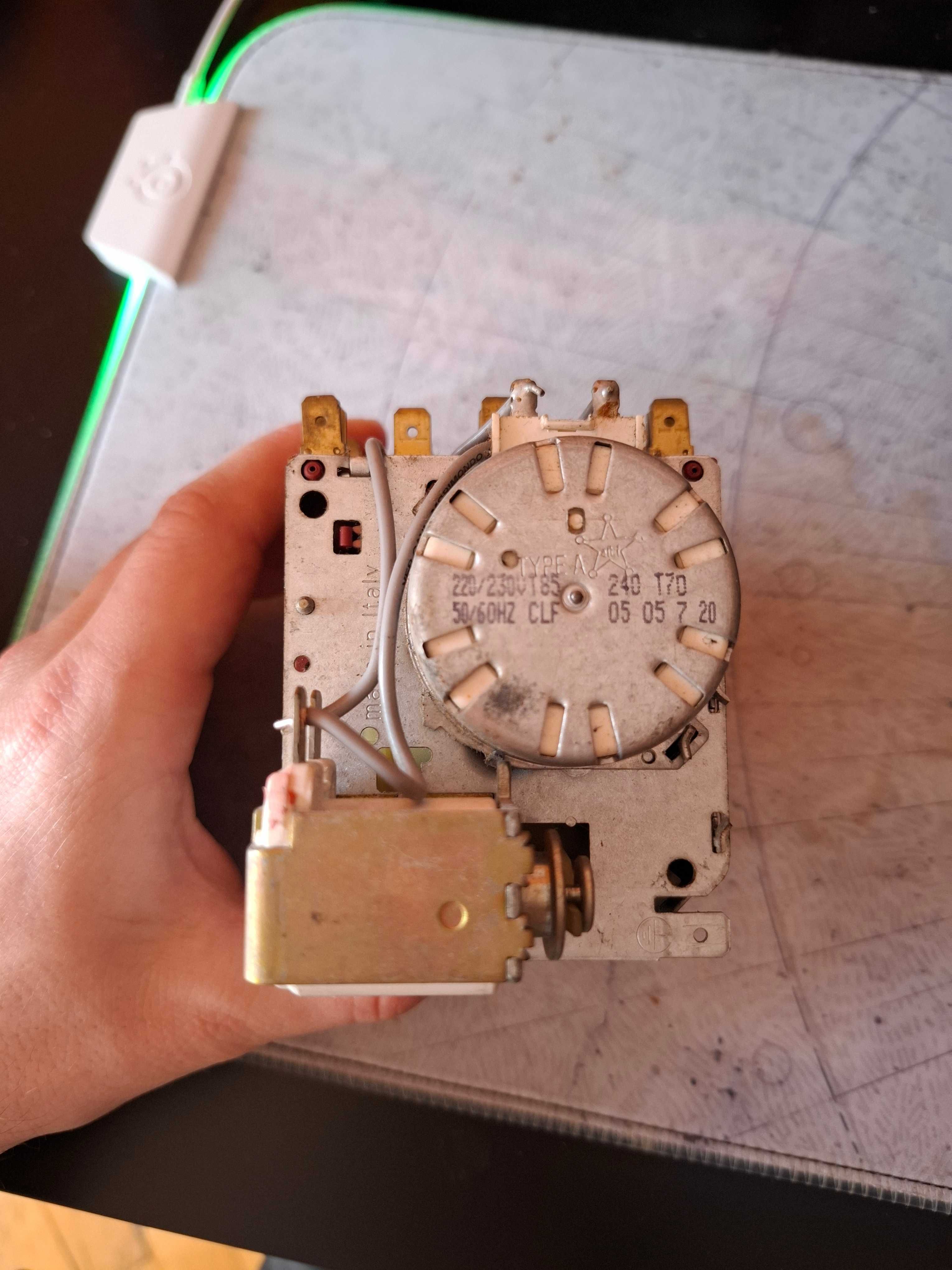Programator 
POLAR PDH 885