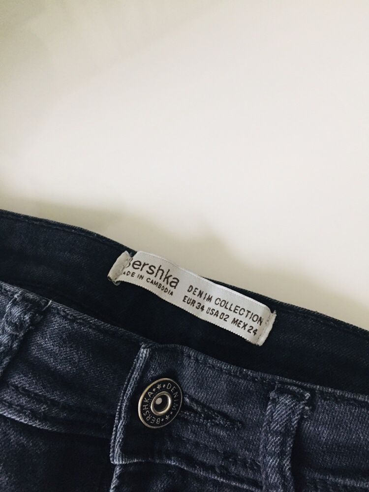 Spodnie jeansy czarne Bershka 34 S