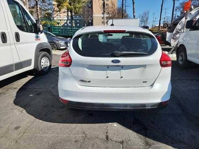 2018 Ford Focus SE Hatchback