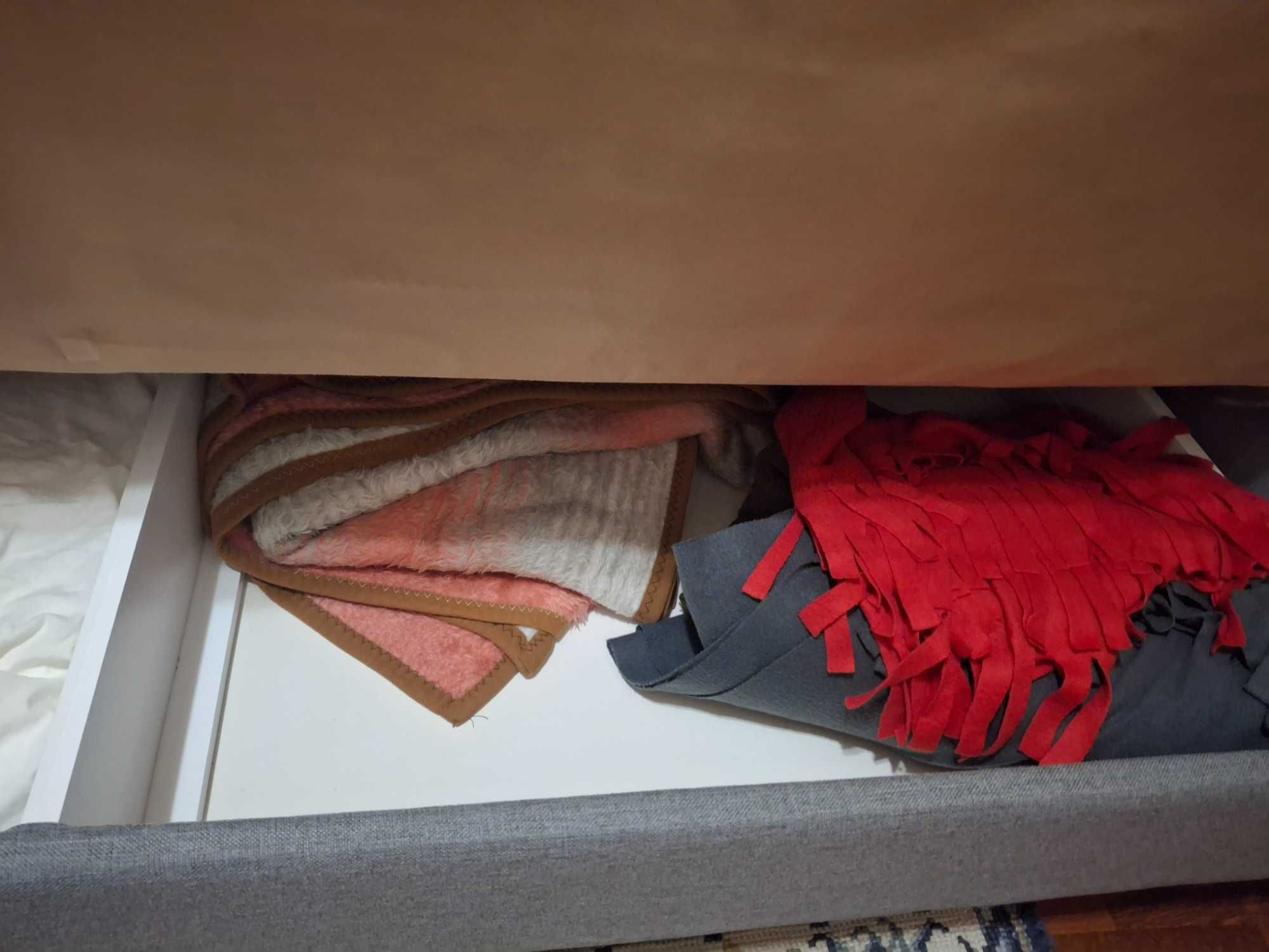 Sofá cama, 3 lugares, como novo!