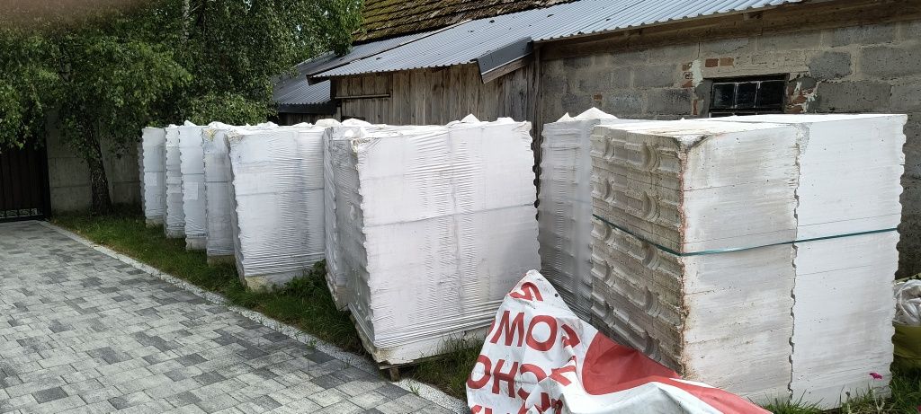 Sprzedam pustaki 24 i 12