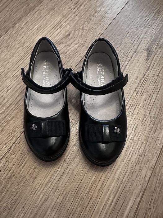 Туфельки для девочки