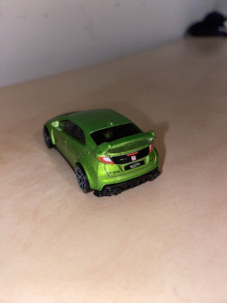 Zielona Honda Civic type R Hot wheels