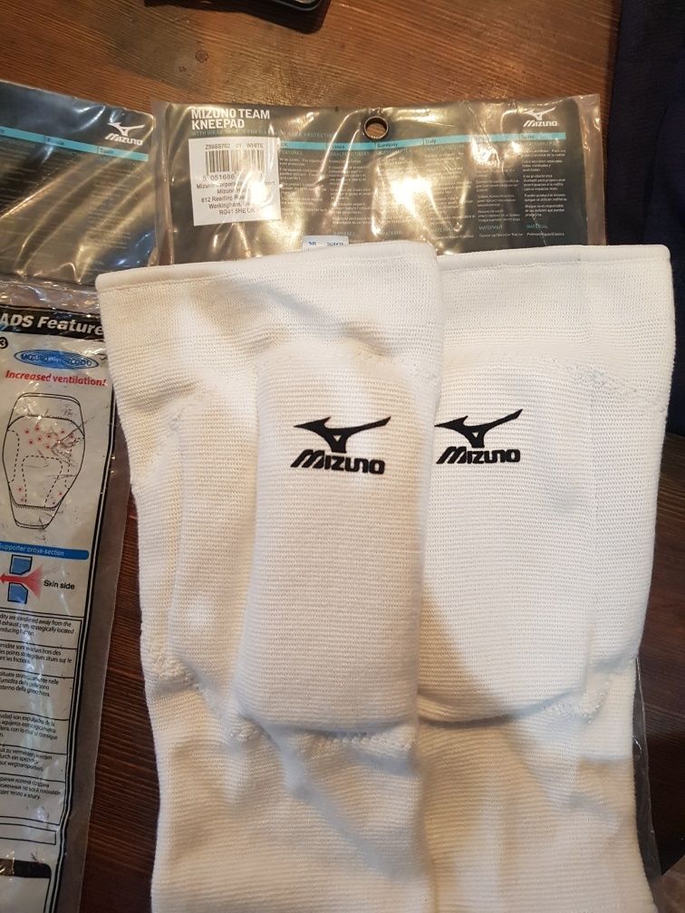 Наколенники MIZUNO TEAM KNEEPADS Наколiнники Z59SS702