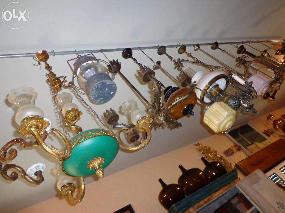 Candeeiro antigo em ferro forjado