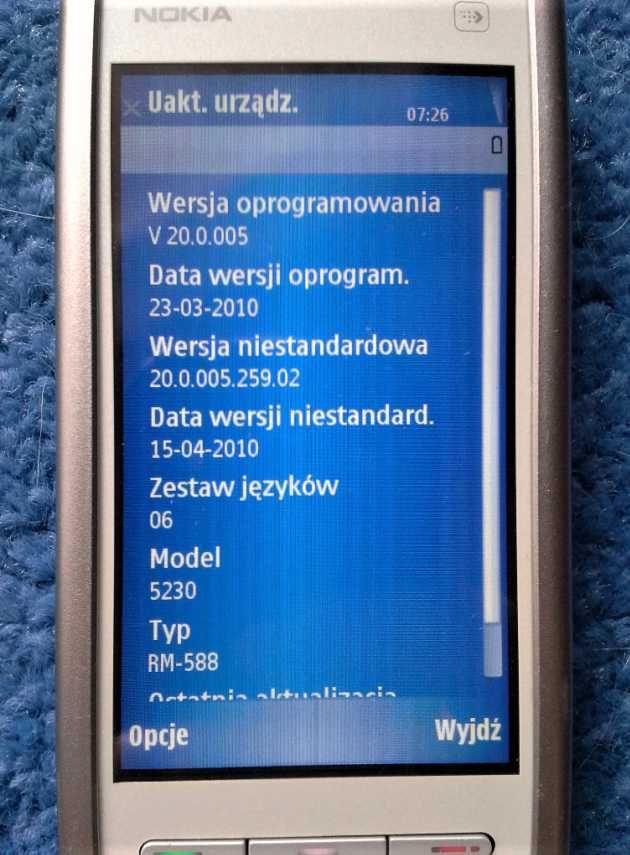 Nokia 5230 biało-srebrna.