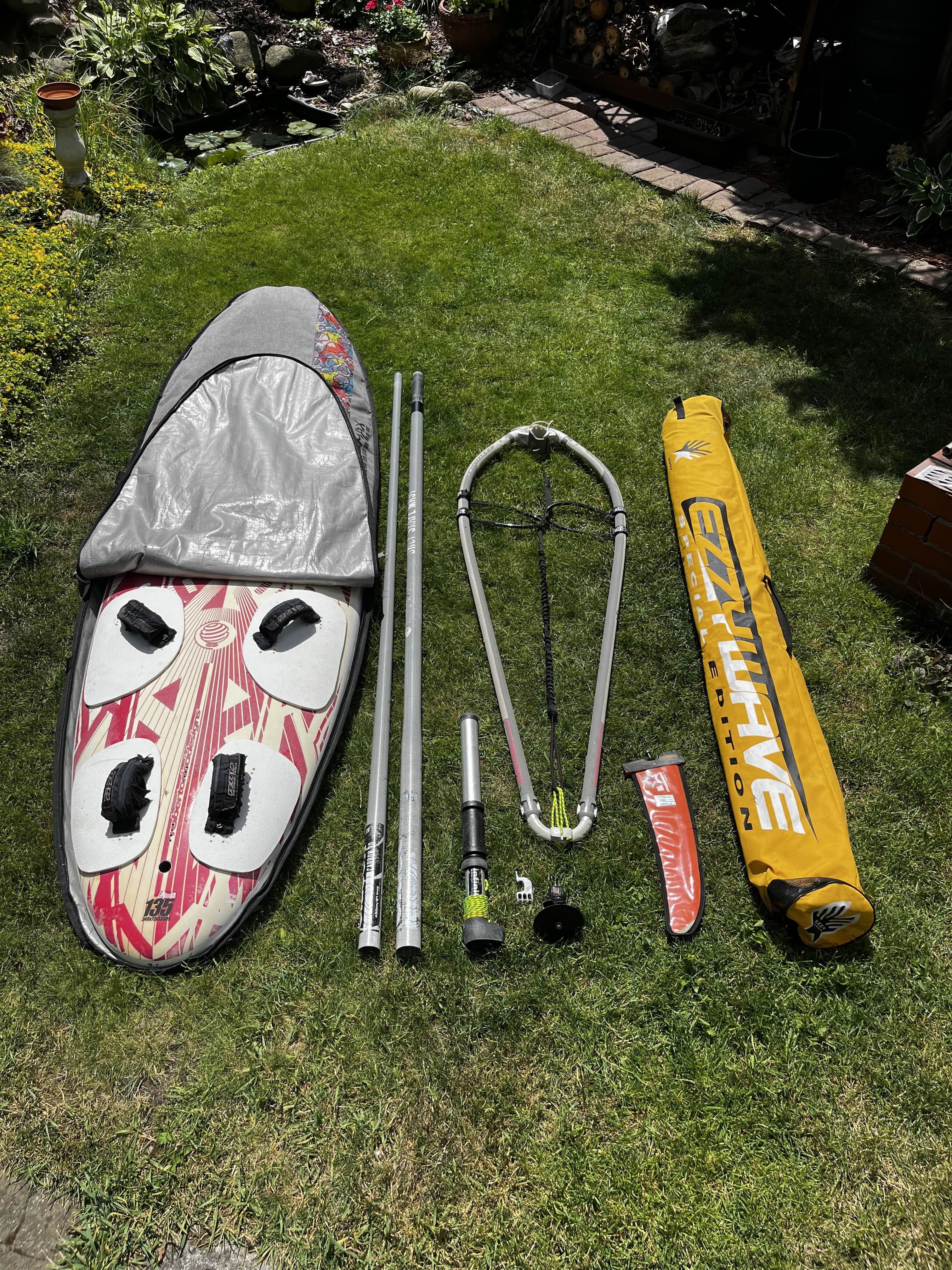 Windsurfing – kompletny zestaw: deska FireRide 135 + Ezzy Wave 5.5